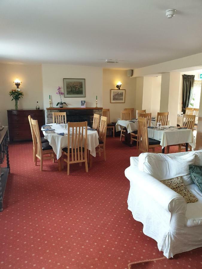 The Old Red Lion Hotell Bruton Eksteriør bilde