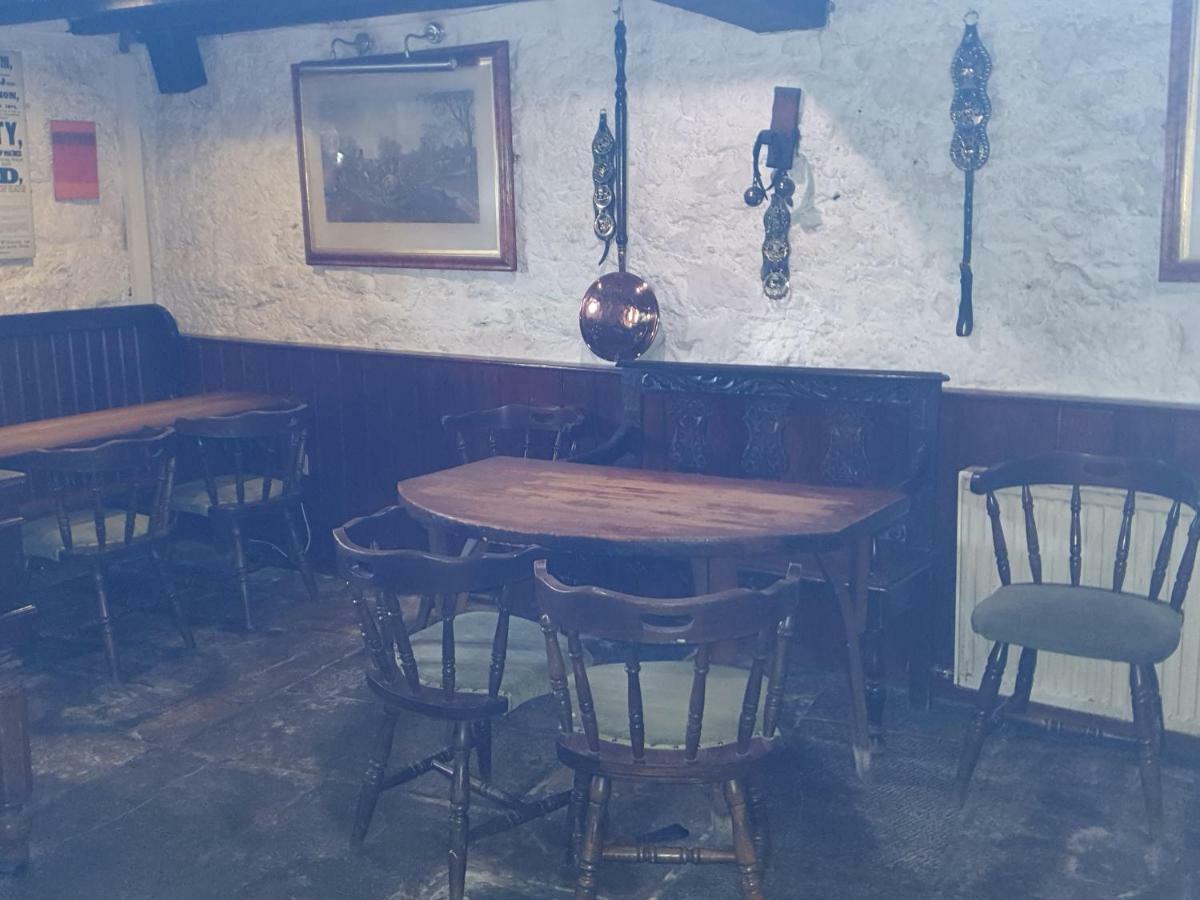 The Old Red Lion Hotell Bruton Eksteriør bilde